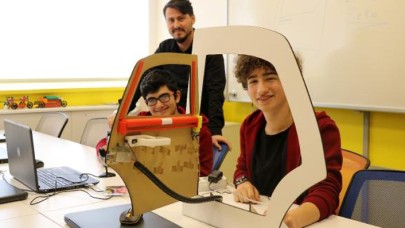 Liseliler,  yerli otomobil için yapay zekalı güvenlik sistemi geliştirdi