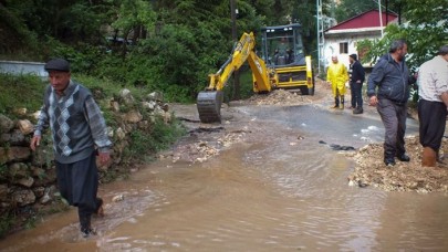 Mersin'in Silifke ilçesinde sel ve heyelan