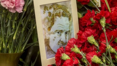 Nazım Hikmet mezarı başında anıldı