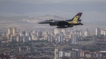 SOLOTÜRK'ten Kayseri'de gösteri uçuşu