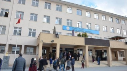 Türkiye’nin en kalabalık ilkokulundaki seçmen sayısı 351 ilçe nüfusundan fazla