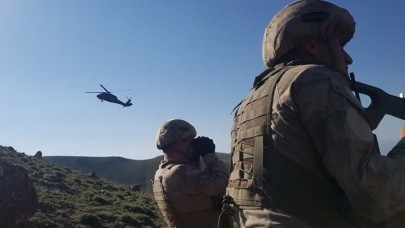 Van'da PKK'lı teröristlere ait yaşam malzemeleri ele geçirildi