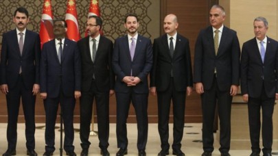 AK Parti'den 'kabine revizyonu' ve 'sistem tartışması' ile ilgili flaş açıklama