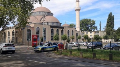 Almanya'da camiye bomba ihbarı