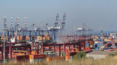 Ambarlı Limanı'nda gemi yangını