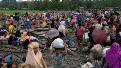 Arakanlı Müslümanlar,  Myanmar'ın kendileri için öngördüğü vatandaşlık formülüne karşı
