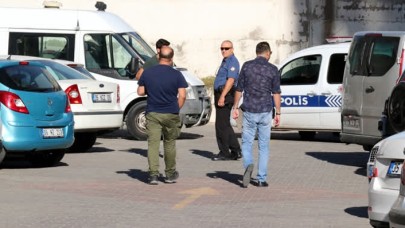 Babaannesini bıçaklayarak öldürdü,  kahveye gitti