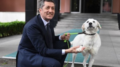 Bakan Selçuk'un sahiplendiği 'Pergel' eğitimcilere emanet