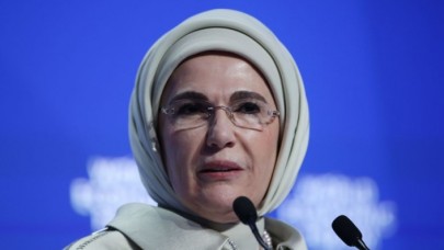 Çocukları icra yoluyla alınan Yağmur Sarnıç,  Emine Erdoğan'dan yardım istedi