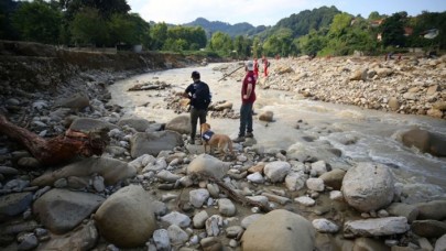 Düzce'de 1 kadın ve 1 çocuk cesedine ulaşıldı