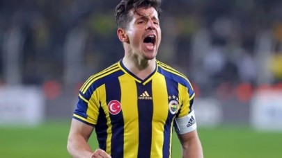 Emre Belözoğlu,  Fenerbahçe formasını giydi!