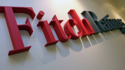 Fitch,  Türkiye'nin kredi notunu indirdi