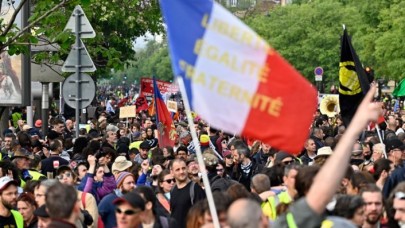 Fransa'da sarı yelekliler eylemlerin 34. haftasında yeniden sokaklarda