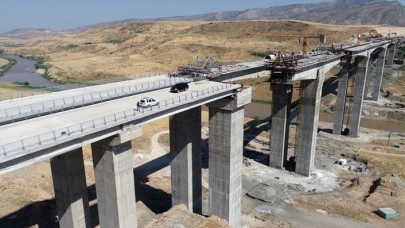 Hasankeyf-2 Köprüsü'nde son 30 metre