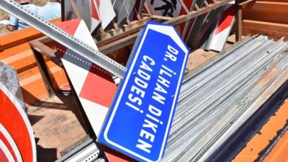 HDP'li belediyenin astığı,  terör suçlusunun adını taşıyan tabela indirildi