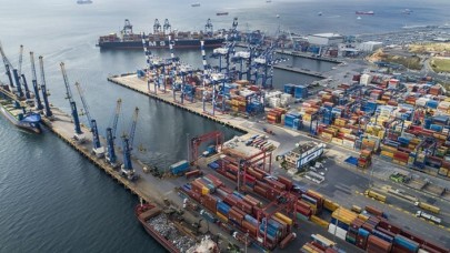 İhracatın 3'te 2'si 'gemi'lerle yapıldı