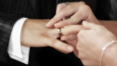 İlk evliliklerde yaş farkı azalıyor