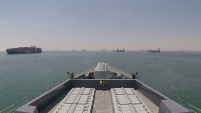 İngiltere'nin yeni savaş gemisi bölgeye ulaştı