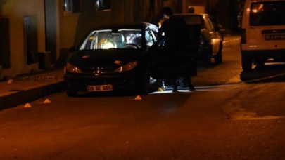 İzmir'de iki grup arasında silahlı kavga