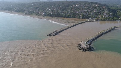Karadeniz renk değiştirdi