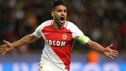 Kolombiyalı golcü İstanbul'a geliyor!