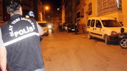 Komşuların bıçaklı kavgasında 4 kişi yaralandı