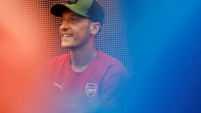 Mesut Özil bıçaklı saldırı sonrası ilk kez konuştu: Farklı bir deneyimdi