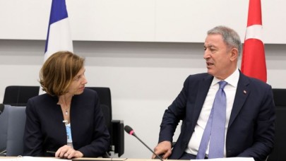 Milli Savunma Bakanı Akar ile Fransız mevkidaşı görüştü