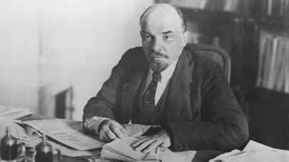 Netflix'in yeni mini dizisi,  Lenin'i Çarlık Rusyası'nda 'öldürdü'