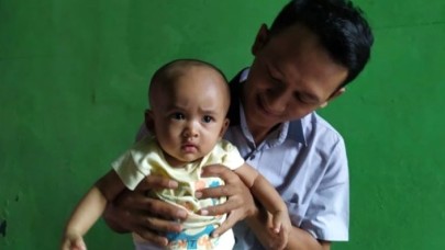 Oğullarına 'Google' ismini verdiler