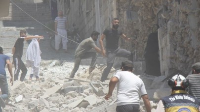 Rejim İdlib kent merkezini de vurdu: 8 sivil ölü,  35 sivil yaralı
