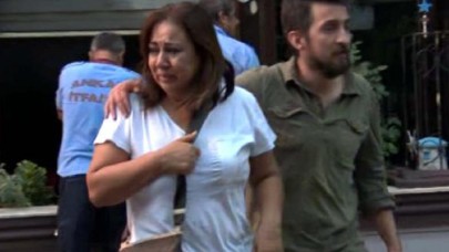 Restoranın yanışını gözyaşları ile izledi