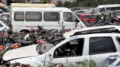Yediemin otoparkında 6 milyon liralık servet çürüyor