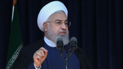 Ruhani'den,  Macron'a 'bu süreç herkes için kayıpla sonuçlanacak' uyarısı