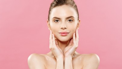 Sıkı bir cilt için haftada 2 gün kemik suyu çorbası için