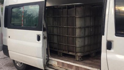 Şüpheli araçtan 2 bin litre kaçak akaryakıt çıktı