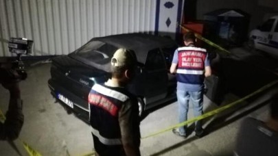 Uzman çavuş otomobilde eşini vurdu,  'kazara oldu' dedi