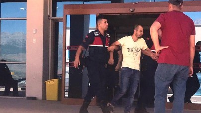 Yılanı vurmak isterken 6.5 aylık hamile eşini öldürdü