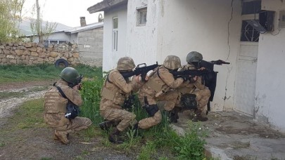 29 ilde PKK/KCK'ya yönelik operasyon: 418 gözaltı