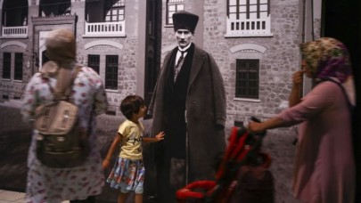 '30 Ağustos Zafere Giden Yol' sergisi ziyarete açıldı