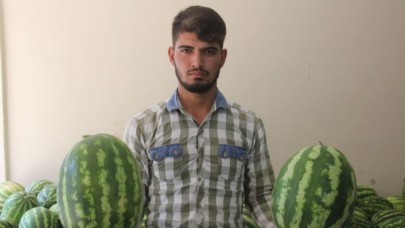 Adana'da 'kabak çıkan karpuz" için seyyar satıcıyı bıçakladı