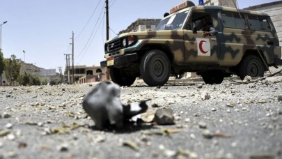 Aden'de askeri geçit töreninde çifte saldırı: 25 ölü