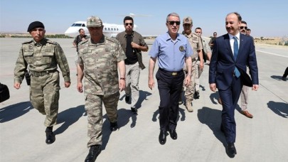 Akar ve TSK'nın komuta kademesi Şanlıurfa'da