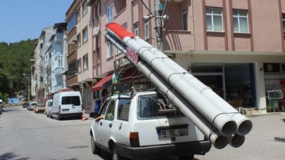 Aracına monte ettiği S-400 maketiyle şehir turu attı: 'Biz devletimizin her daim yanındayız'