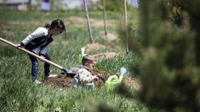 Bakan Pakdemirli: 2023'e kadar 7 milyar fidanı toprakla buluşturacağız