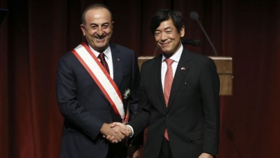 Çavuşoğlu'na 'Japonya'nın en yüksek nişanı' takdim edildi