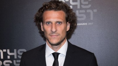 Uruguaylı futbolcu Diego Forlan futbolu bıraktı