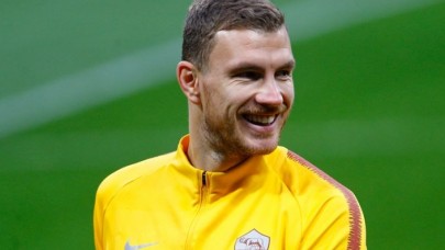 Edin Dzeko Roma'da kaldı