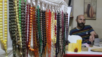 El emeği tespihlerin değeri dudak uçuklattı