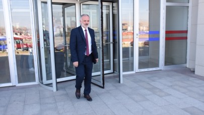 HDP'nin Kars Belediye Başkanı "terör örgütü propagandası" iddiasıyla adliyede